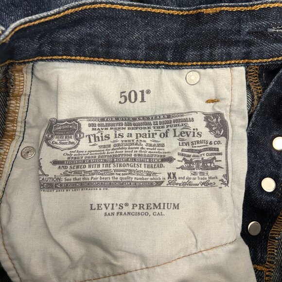 Levi’s 501 Original Fit Button Fly Jeans Blue Denim Straight Leg – Gently Used - Picture 4 of 9